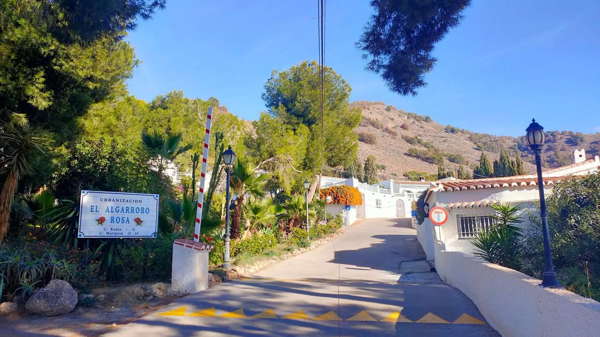 Andalusian Villa With Heated Pool Nerja